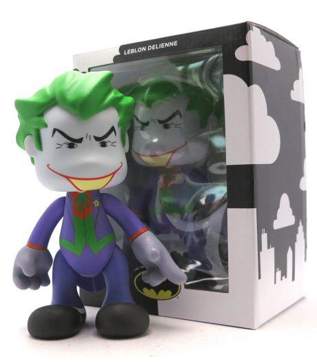 DC COMICS - Artoyz Figur - Joker - 23cm