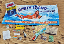 Lade das Bild in den Galerie-Viewer, JAWS - Geschenkbox - Amity Island - Summer of 75

