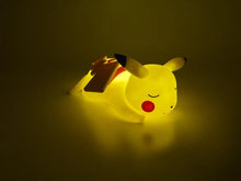 Charger l&#39;image dans la galerie, POKEMON - Pikachu couché - Lampe LED 25cm
